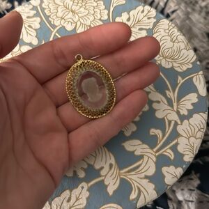Vintage Cut Glass Vintage Cameo